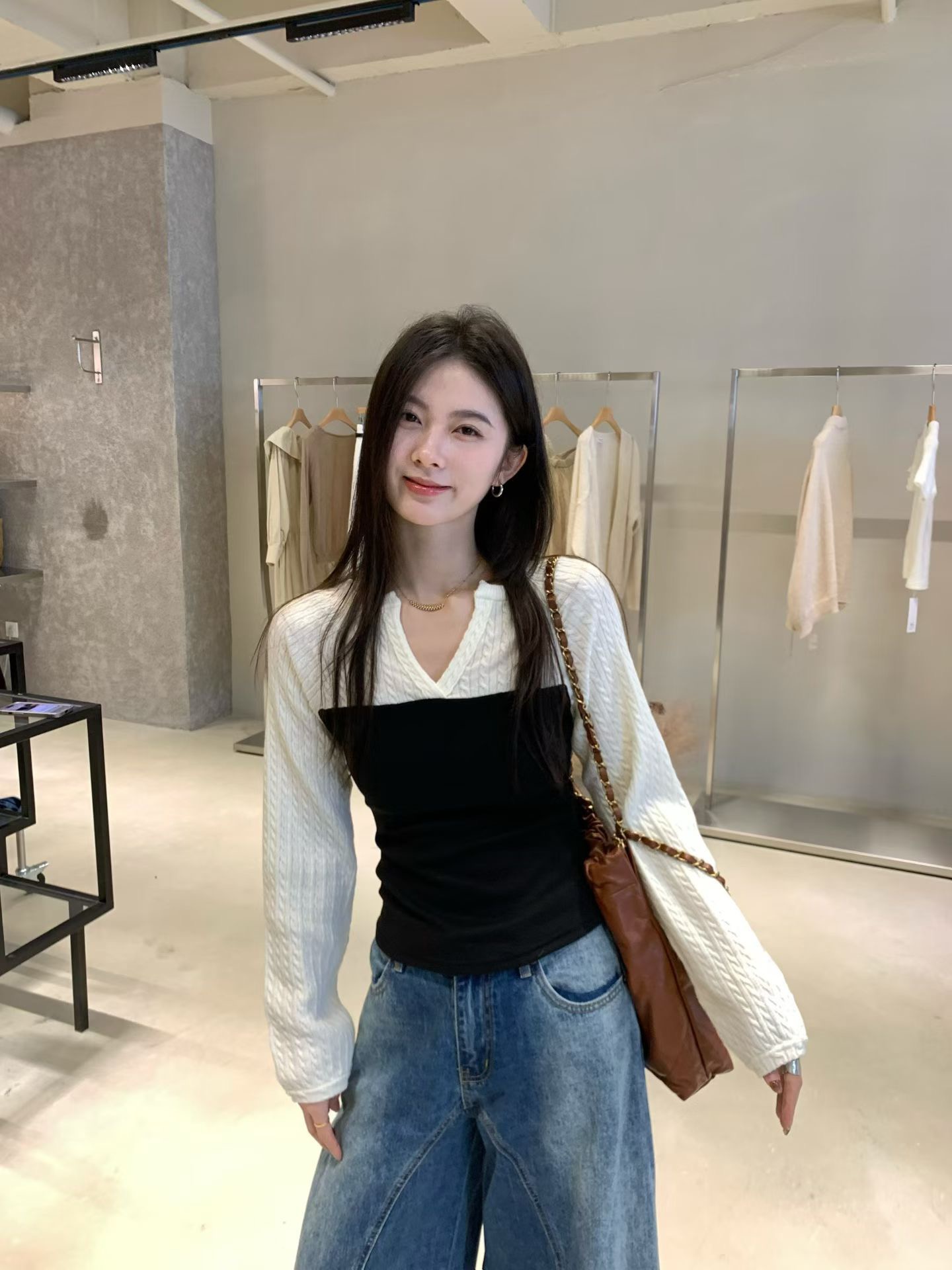 韩代ins风~2025秋季撞色显瘦V领针织衫女 假两件显瘦高级感打底衫