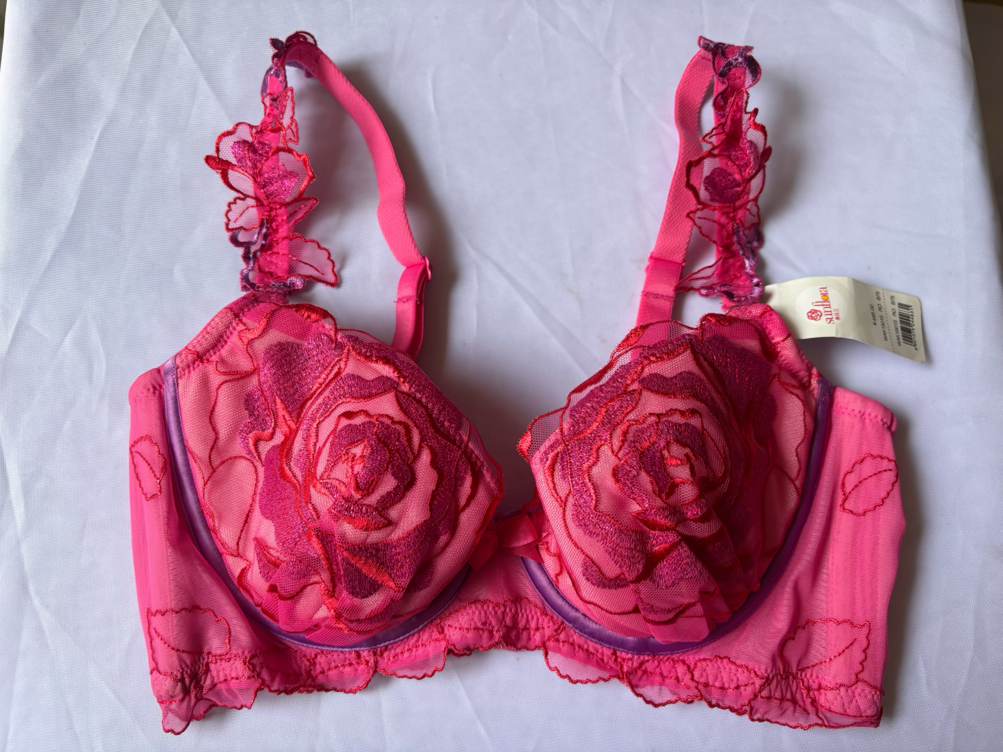 桑扶兰女士薄杯可加插片性感蕾丝侧收聚拢型文胸WAK1501S