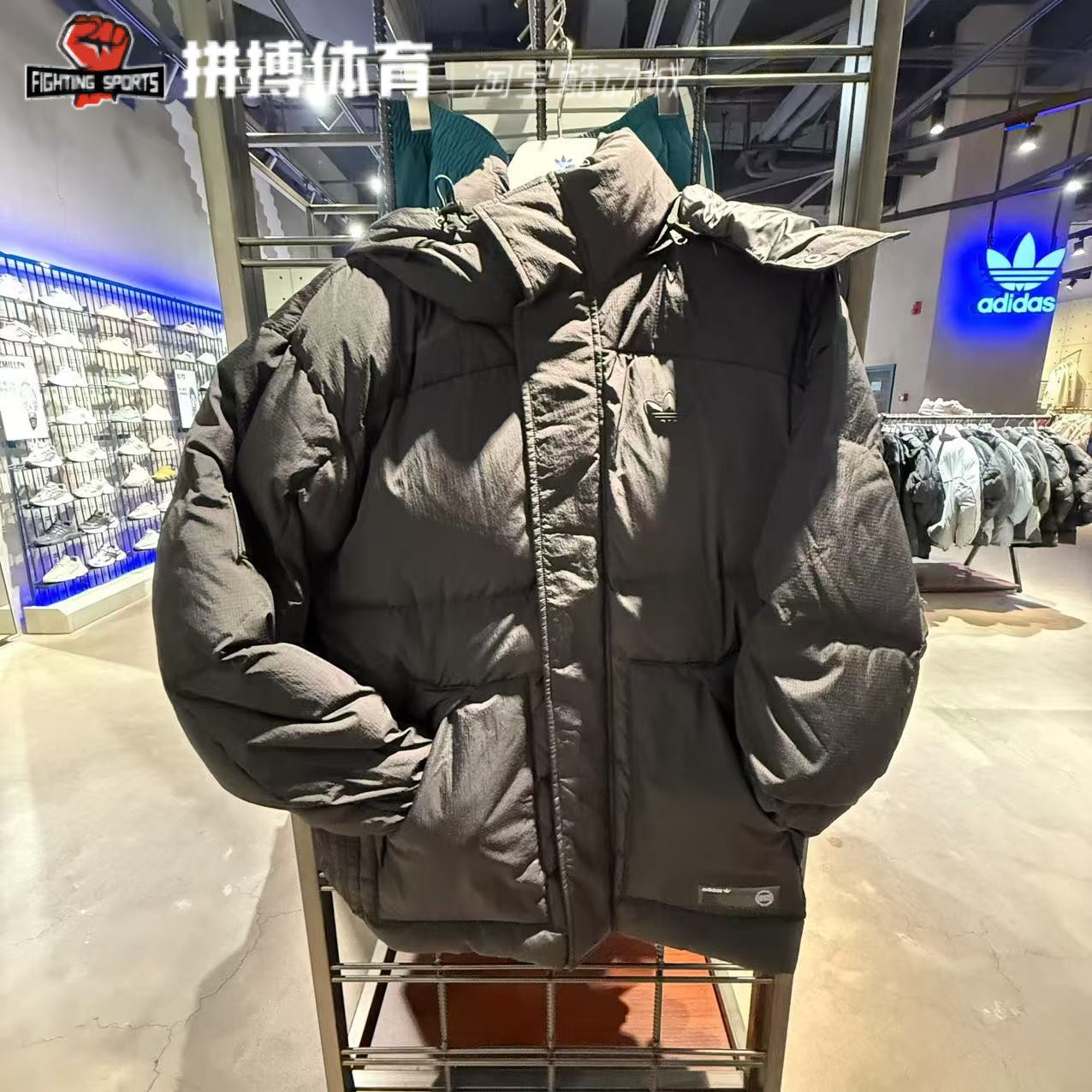 adidas三叶草男子复古保暖工装600蓬连帽鸭绒羽绒服JD3753 JD3754