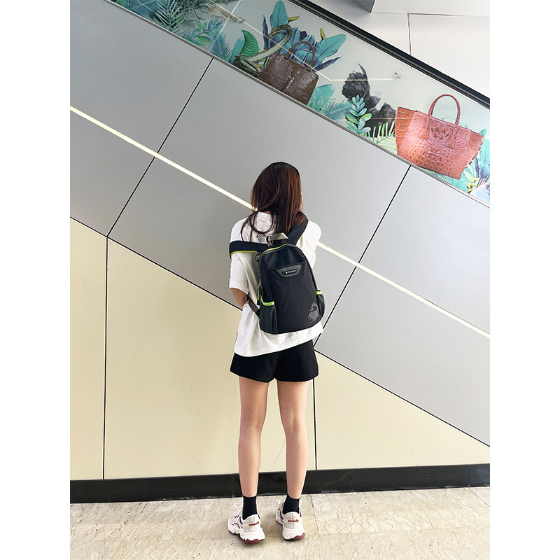 新款双肩背包女韩版休闲牛津布防水小包学生书包户外旅行包大小款