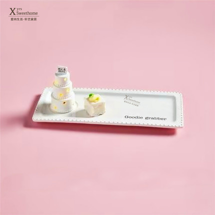 轩艺家居mud陶瓷mr&mrs婚礼蛋糕陶瓷摆件 礼物香薰小夜灯氛围灯