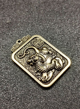 复古典藏国风艺术黄铜摆件古法手工匠作瑞兽貔貅图腾钥匙扣挂件配