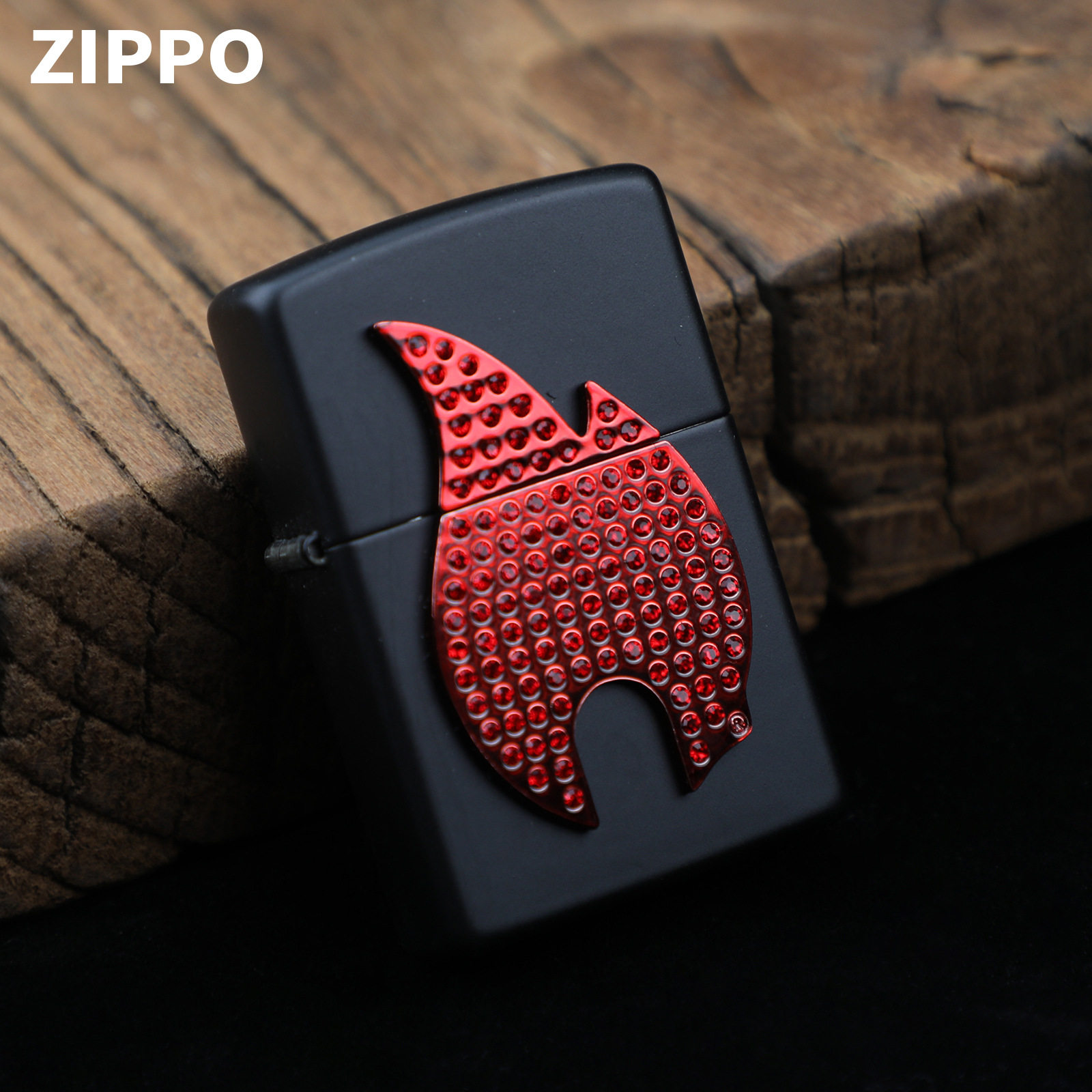 官正品ZIPPO芝宝美国原版防风砂轮煤油打火机红色大火焰标志经典