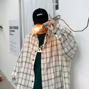 2020春秋季宽松长袖衬衫潮流韩版帅气格子衬衣日系百搭学生外套男