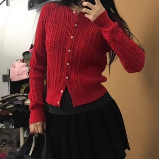 妞妞家春季新品女士老钱风简约圆领复古经典麻花针织开衫外套8655