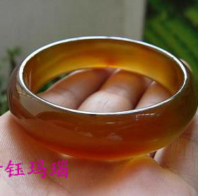 巴西玛瑙玉髓纯天然原色通透手镯