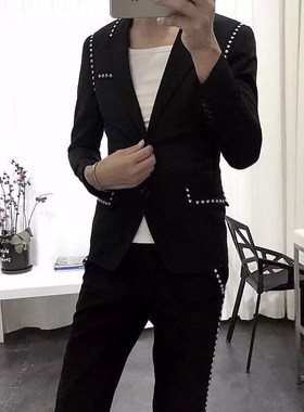黑色快手主播发型师同款男西服