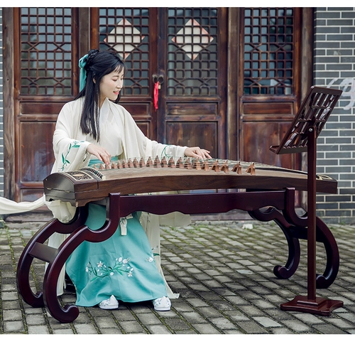 Guzheng Rack Rack Сплошная древесная кронштейна Tiger -стиль леггинсов с твердым деревом сидит с высоким уровнем высокого уровня с высоким классом Guzheng Strach Classic Classic Classical Framera