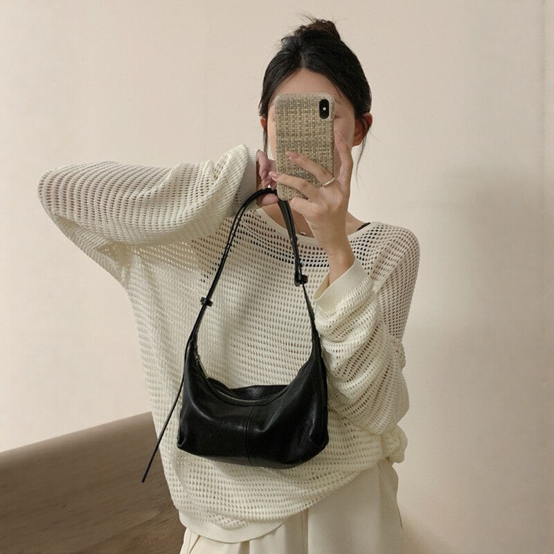 女款包包黑色女式韩里韩气的包包2026新款小众通勤高级感hobo包