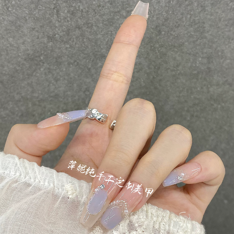 新款纯手工美甲高级感中长款梦幻蓝色少女感甜美渐变指甲贴片