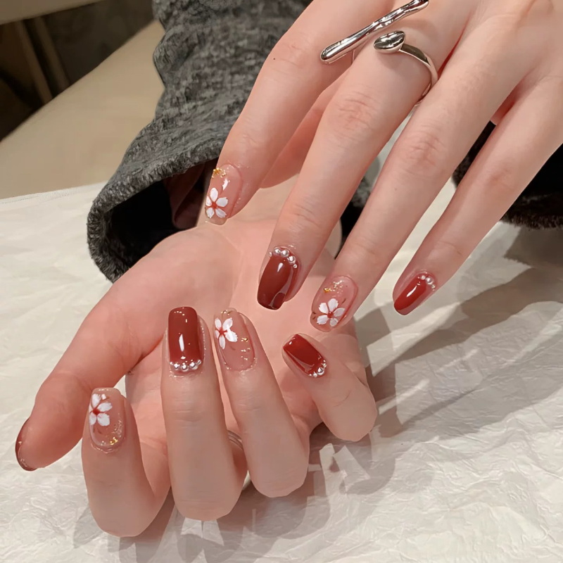 秋冬新款手工穿戴甲车厘子红温柔风山茶花美甲假指甲贴片光疗甲