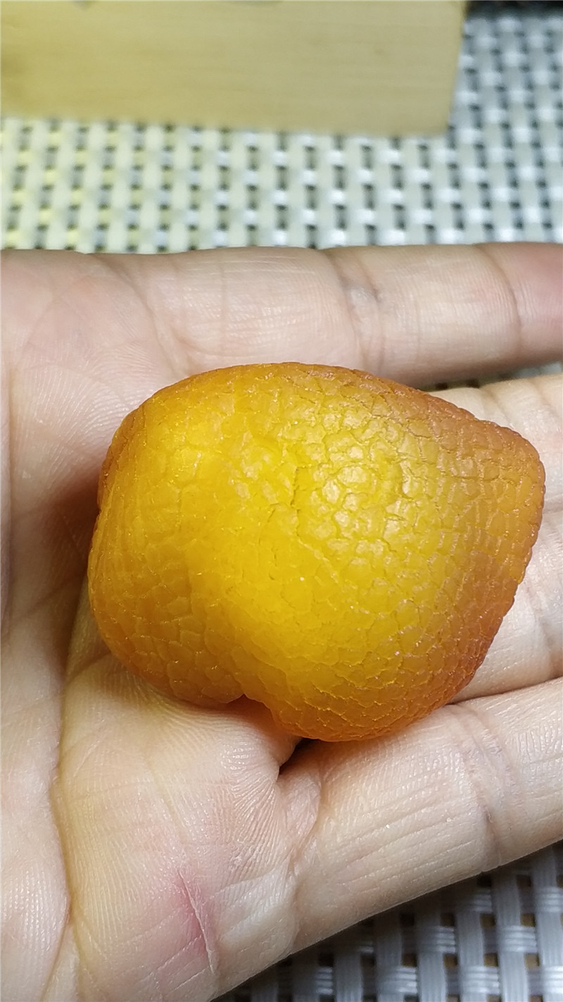 海漂纯天然鸡油黄原矿吊坠蜜蜡