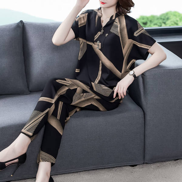 Suit women's 2021 summer new mother's dress Harlan large suit leisure fashion two piece suit women