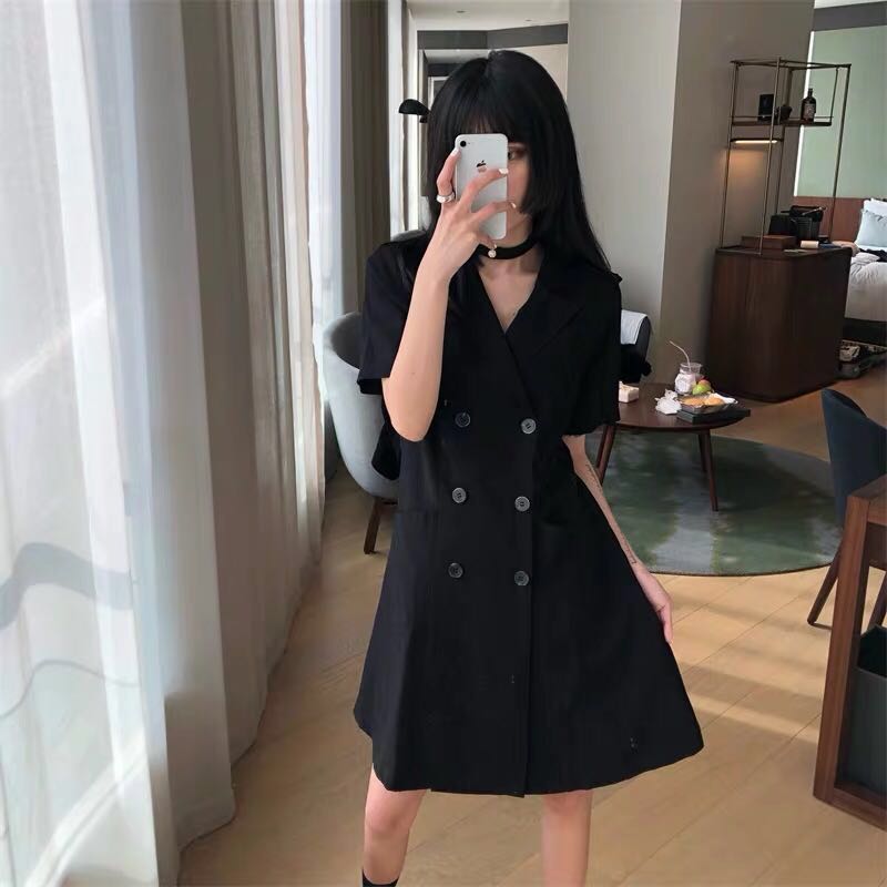 Large 2021 summer French minority retro Hepburn style small black skirt fat mm loose suit collar Short Sleeve Dress
