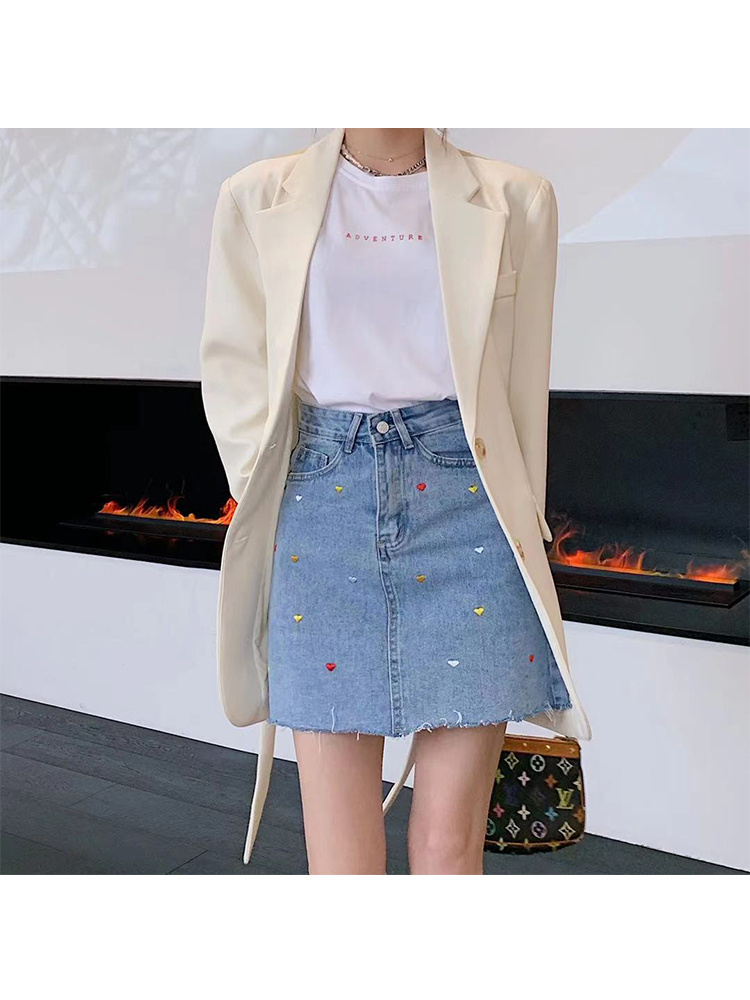 Fashionable love embroidered high waist denim skirt for women's spring and summer 2021 new loose and slim A-line skirt short skirt