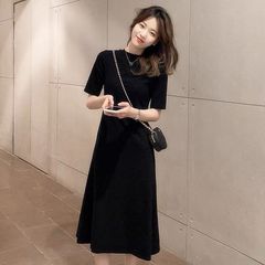 New spring women's dress in 2021 French retro slim dress Hepburn style black dress summer dress