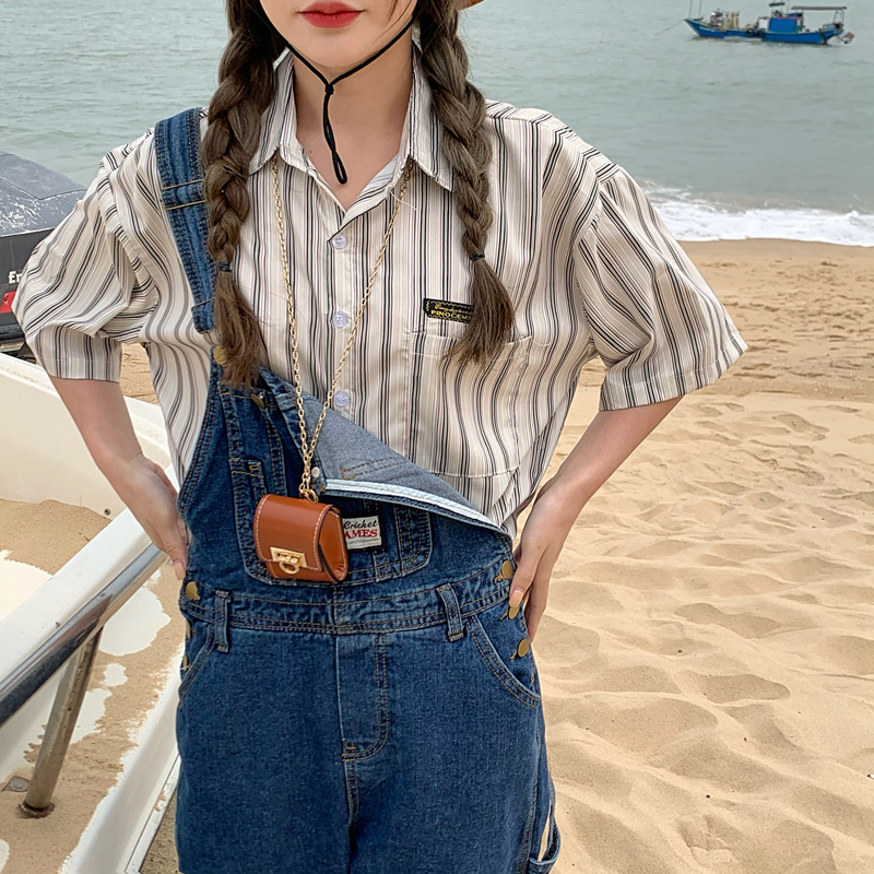 2021 new Hong Kong style retro stripe half sleeve shirt women's lazy short sleeve shirt Korean casual loose top fashion