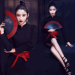 新影楼摄影道具古装中国风拍照扇子手绘仿古扇少女写真国潮旗袍扇
