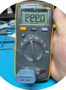 议价Fluke 107  精度 有轻微使用痕迹