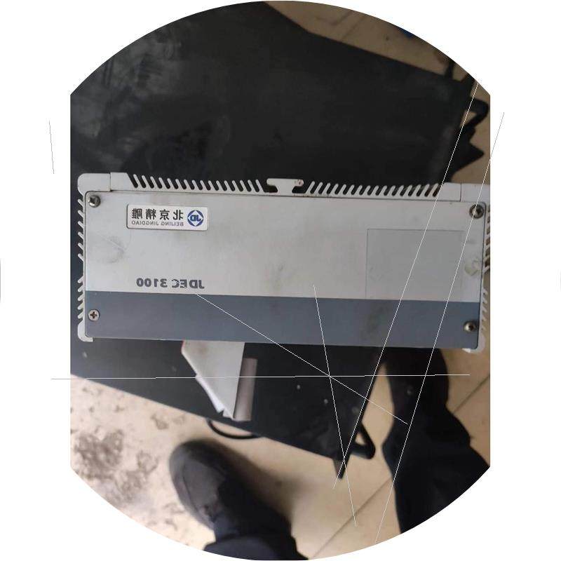 议价北京精雕 JDEC 3100 工控机 货场淘来的 不是很懂