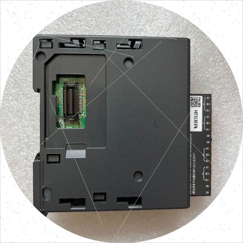 议价KEYENCE基恩士控制器KV-NC4TP  成色漂亮