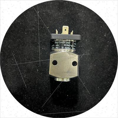 议价trafag 8264.77.2510 0-6kg/cm2-G 传感器 全新原装现货议价