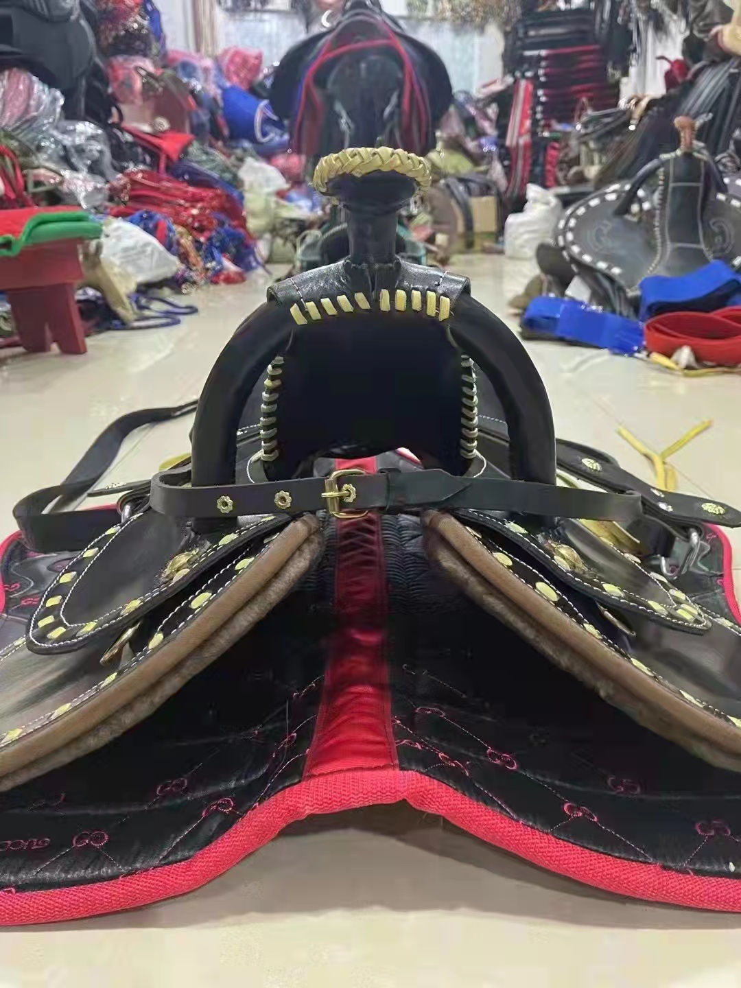 马鞍子全套马具牛皮新款小马骑士马术用品头层加强型高档奢侈耐力