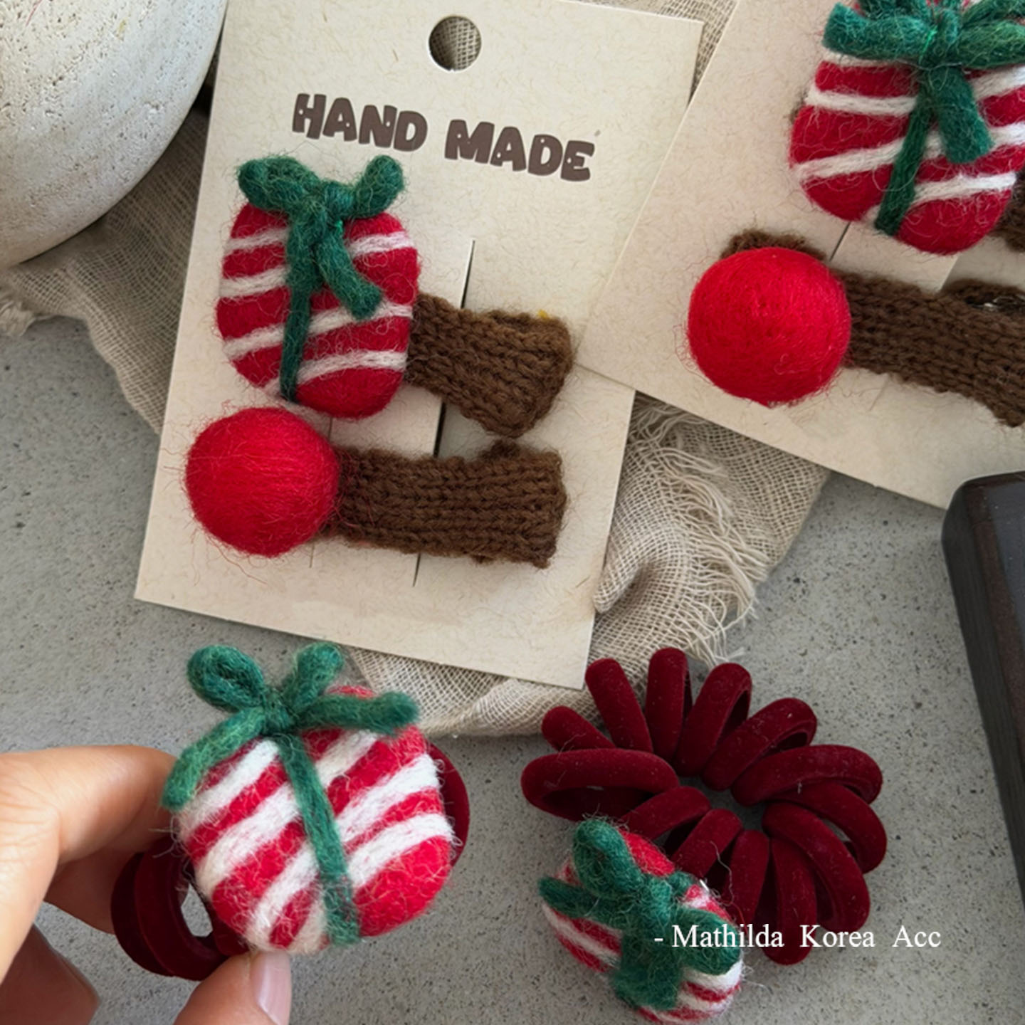 圣诞礼物羊毛毡毛球发夹对夹