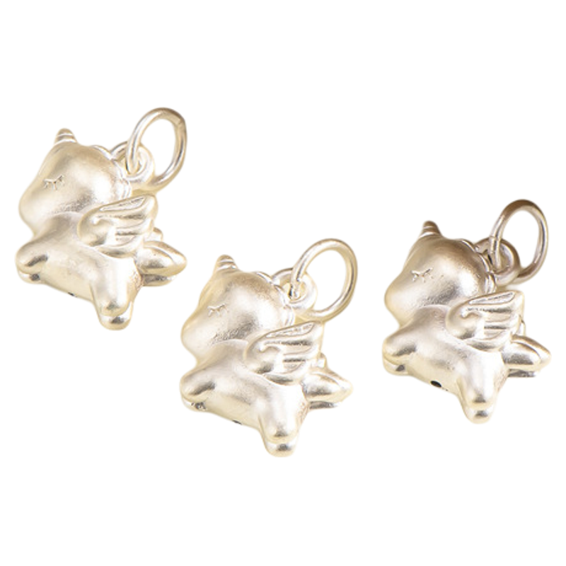 纯银防敏男女宝飞马吊坠挂件简约