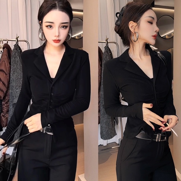 2025秋冬新款时尚加绒气质褶皱修身显瘦长袖衬衫女设计感小众上衣