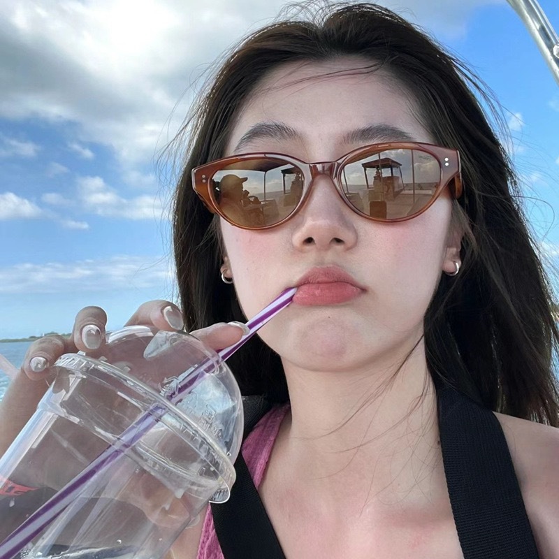 韩版时尚新款猫眼太阳镜女潮网红个性街拍遮阳墨镜防紫外线显脸小
