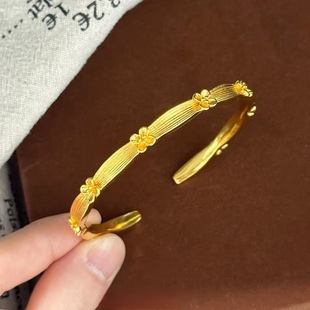 新中式黄金色小金桂花手镯 女款高级感沙金拉丝花朵月桂开口手环