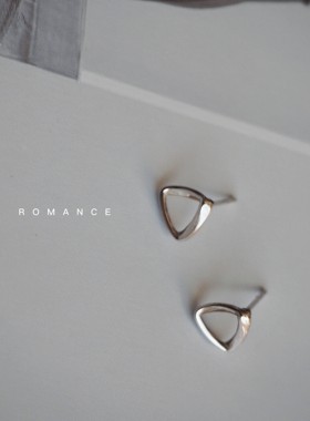 JaR 纯银小巧简约小众养耳洞耳钉精致时尚百搭个性耳钉耳饰