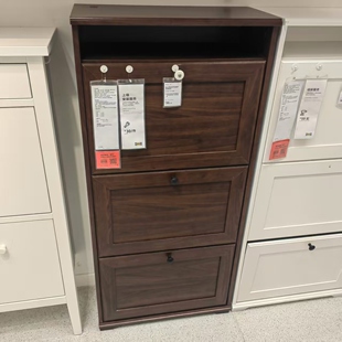 宜家国内代购布鲁萨里 三门鞋柜，褐色，61x30x130 厘米简约耐用