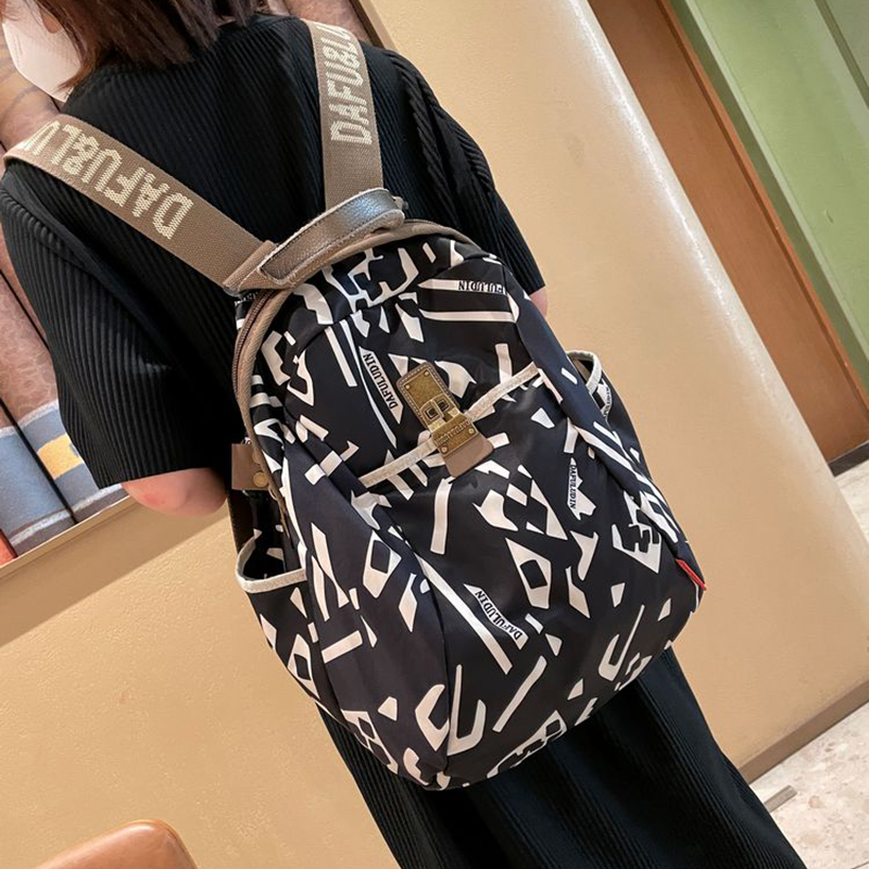 超轻轻便多功能帆布双肩包女2025新款通勤牛津布背包休闲旅行包包