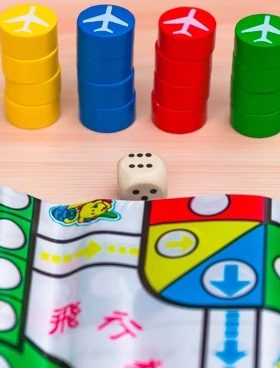 木质四人飞行棋桌面80后送礼物