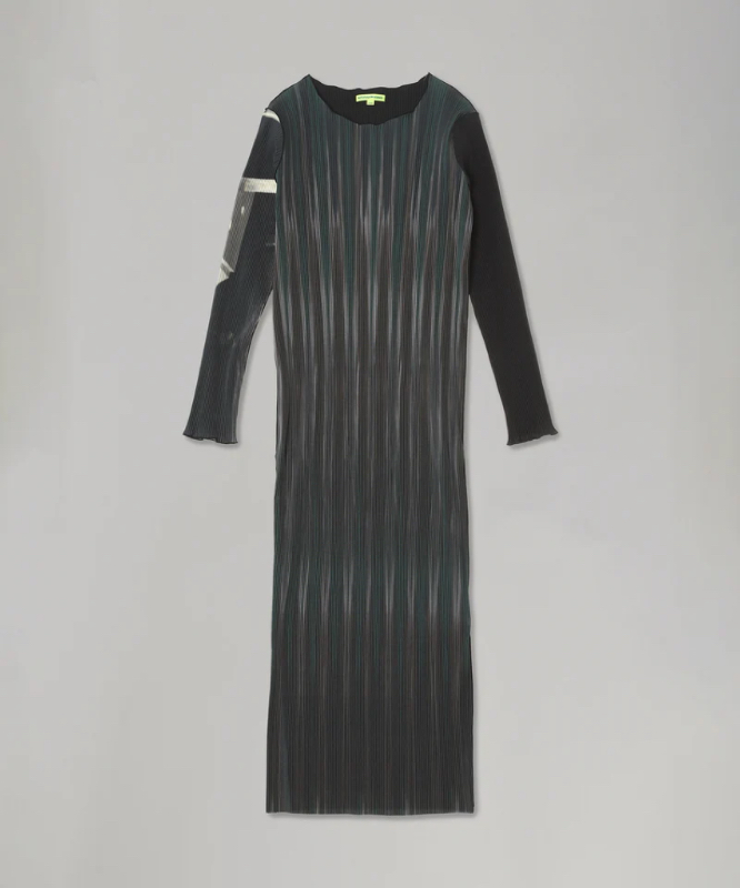 【拍下】国内现货kotohayokozawa25秋冬褶皱印花合身连衣裙