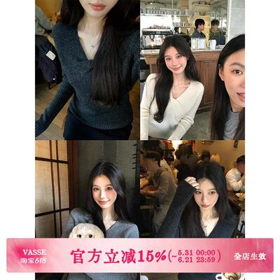 V领纽结羊毛打底毛衣女