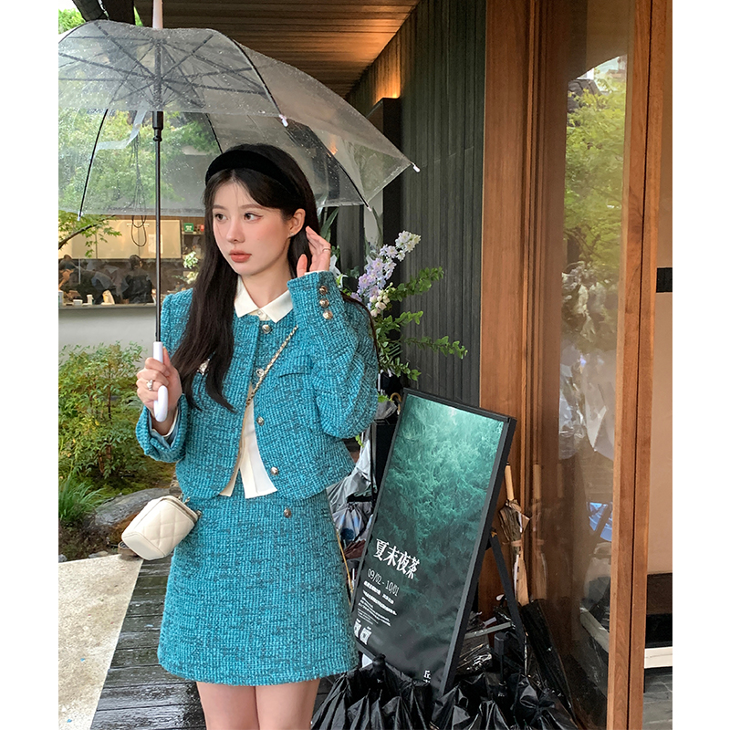 绝美敲显白湖蓝小香套装半裙