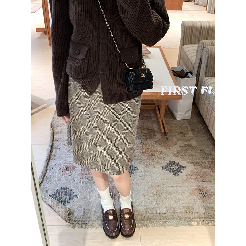 【10.24新品】VASSE高智经典格纹斜裁高腰半身裙女秋通勤高密中裙