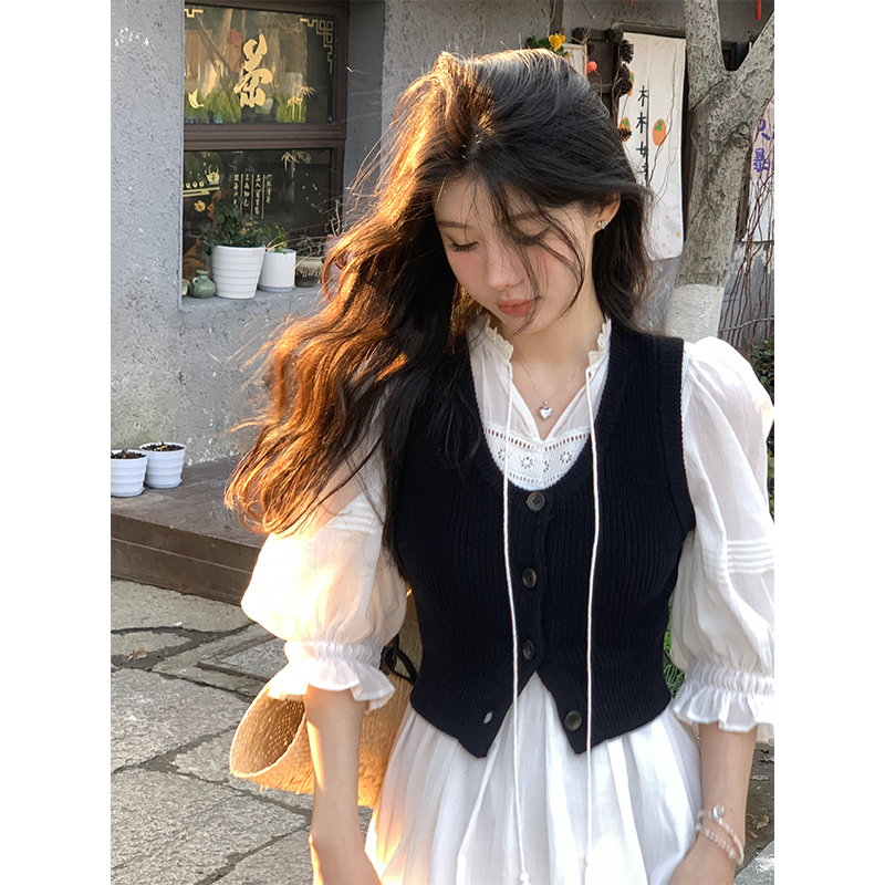 百搭外穿针织修身马甲