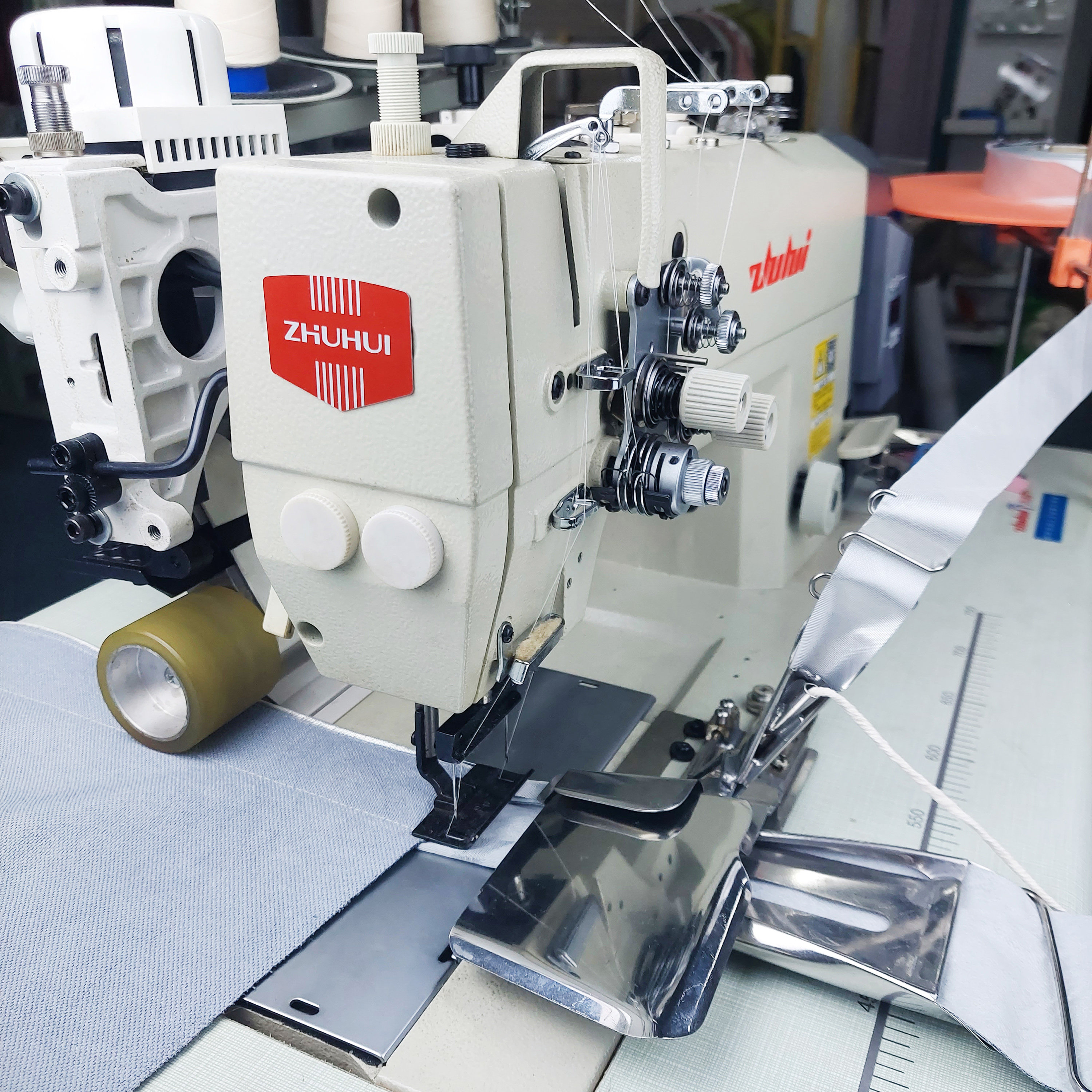 ZHUHUI自动化设备门禁立边