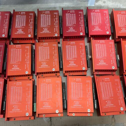 可维修-YAKO研控闭环驱动器SSD2608H，还有2台，单价100议价