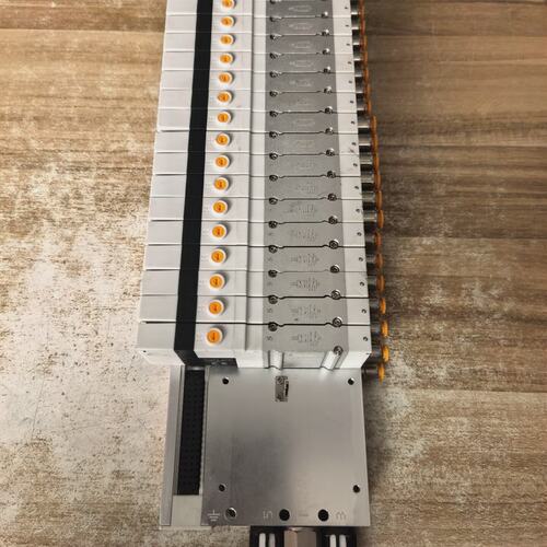可维修-EMC总线式阀岛底座ES1VM-EC32-13S7B-7C6议价