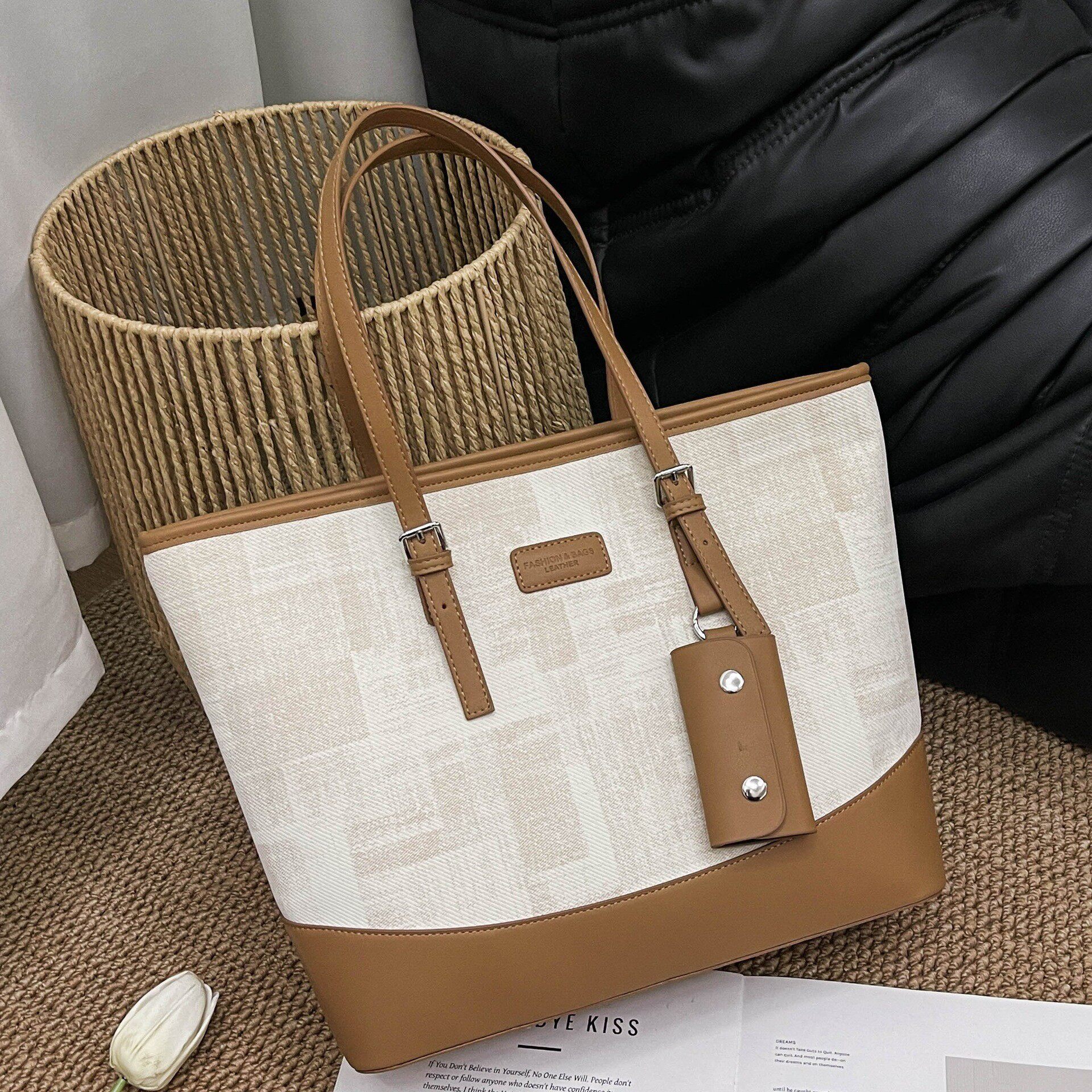 韩版简约百搭托特包2026新款女大容量通勤单肩包时尚气质休闲大包