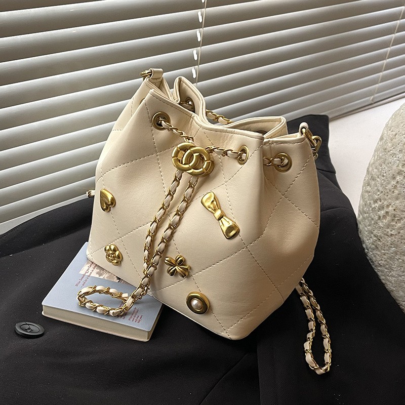 韩版休闲小众设计链条水桶