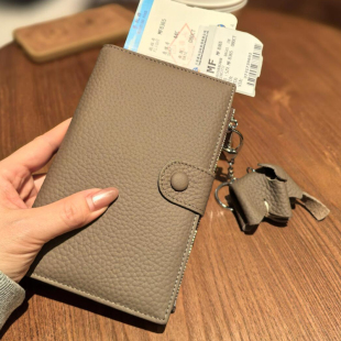 真皮RFID超薄多功能护照包女士新款 钱包机票夹护照证件皮夹收纳