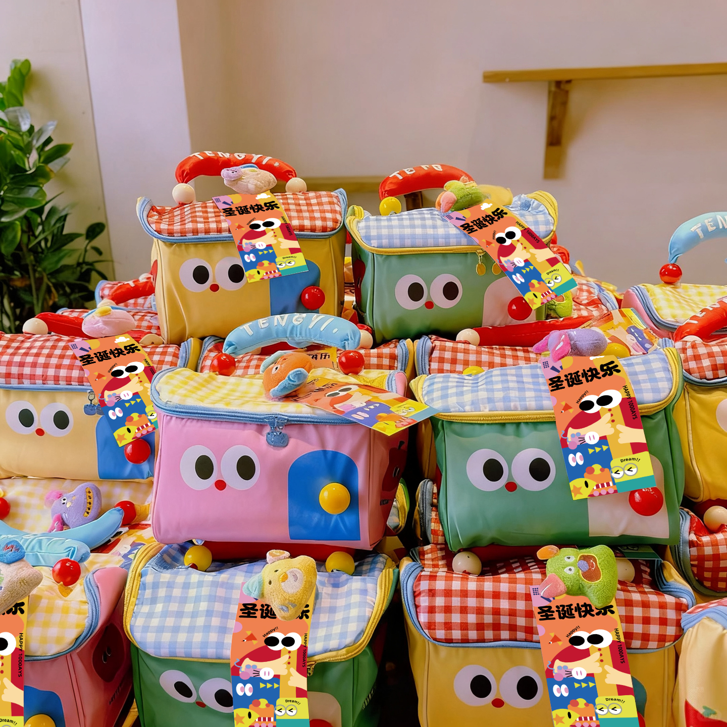 圣诞节礼物实用2025新款幼儿园男女生苹果包装糖果袋平安夜小礼品