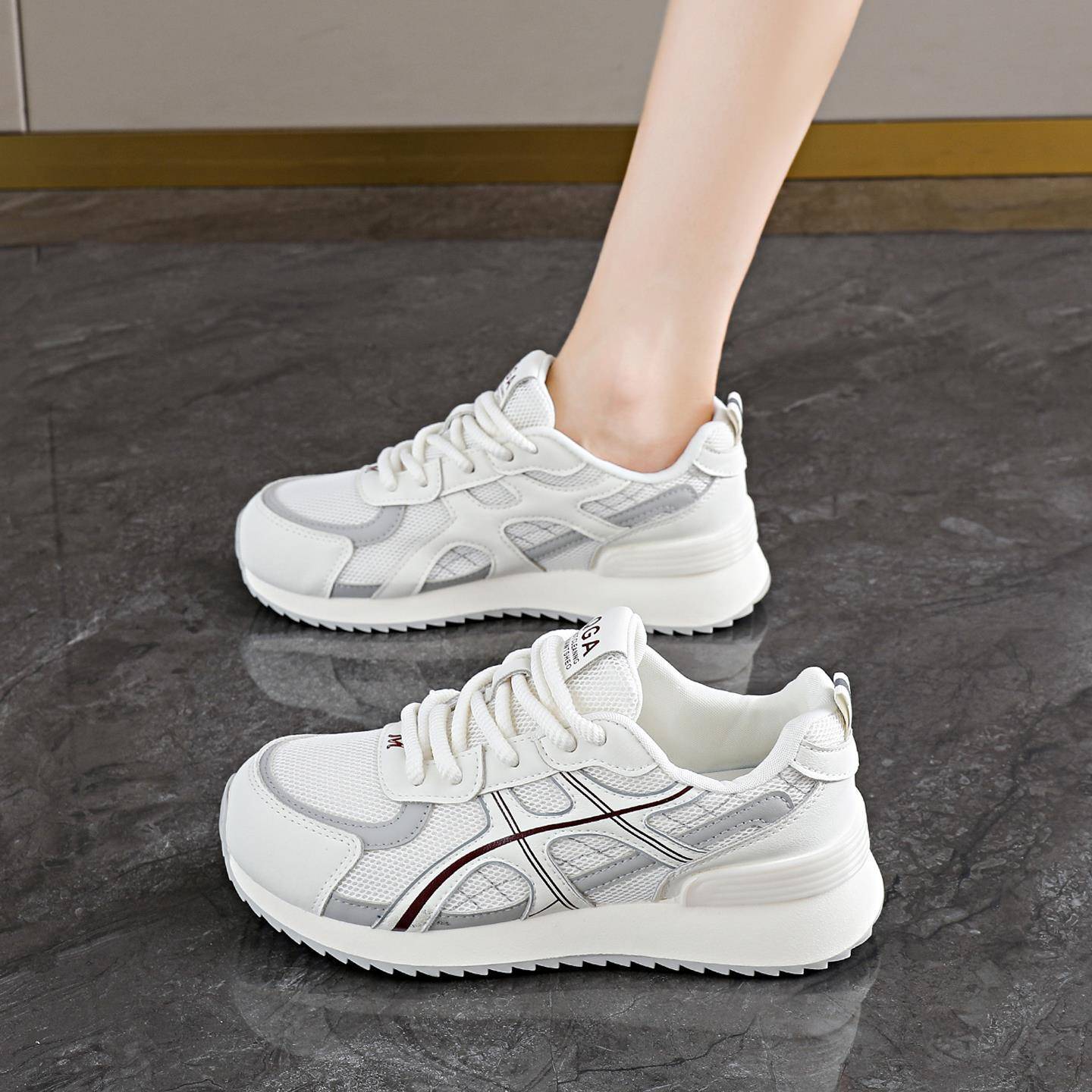 轻便运动鞋女款2025新款秋季网面厚跑步鞋巨好看不累脚白色老爹鞋