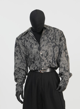 VE2 高级感复古扎染条纹长袖衬衫男潮流大码宽松上衣侧开叉衬衣